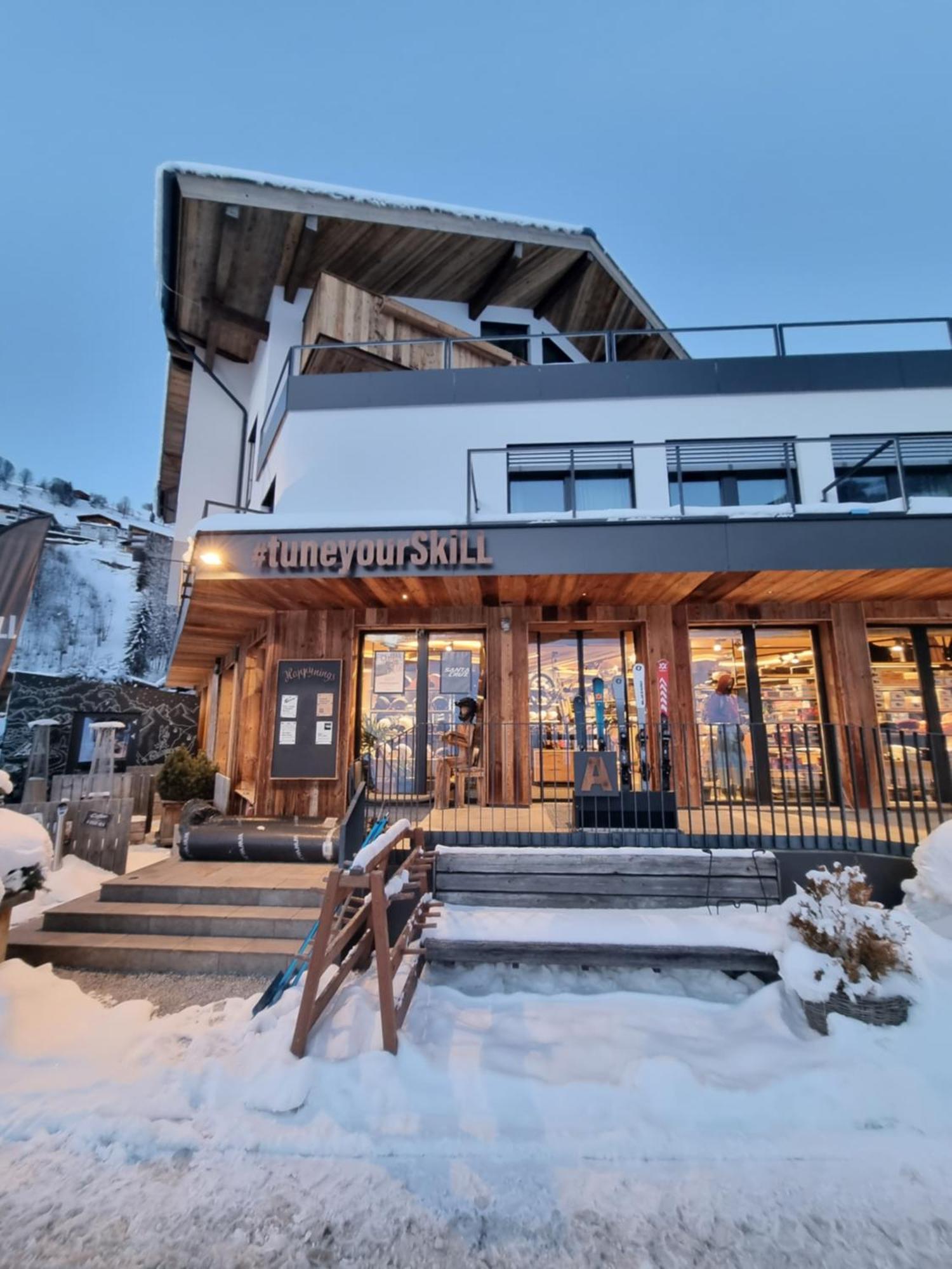 Skill Mountain Lodge - Ski Und Bike Hostel Im Sommer Mit Joker Card Saalbach-Hinterglemm Eksteriør bilde